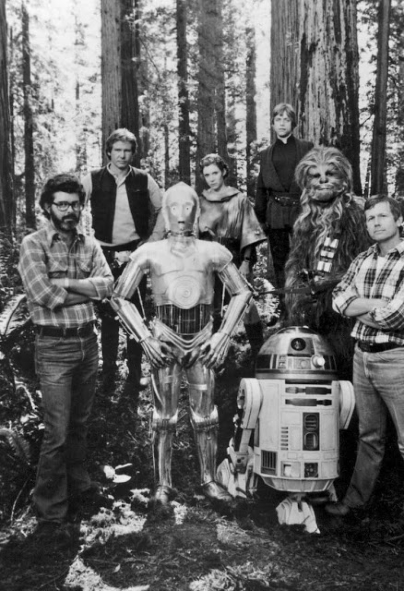 50 Rare Photos From the Set of Star Wars: Episode VI: Return of the Jedi 50 Rare Photos From the Set of Star Wars: Episode VI: Return of the Jedi