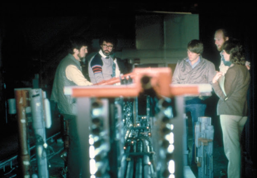 50 Rare Photos From the Set of Star Wars: Episode VI: Return of the Jedi 50 Rare Photos From the Set of Star Wars: Episode VI: Return of the Jedi