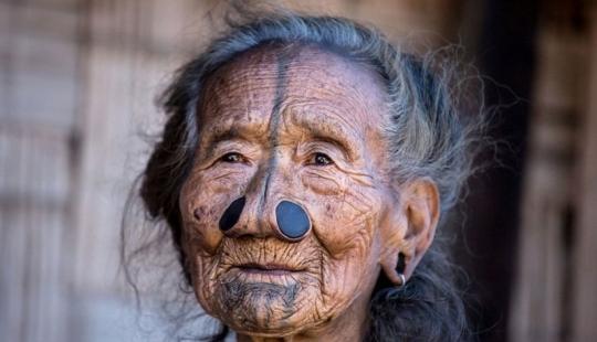 6 of the most cruel tests that women from different countries of the world go to for the sake of beauty