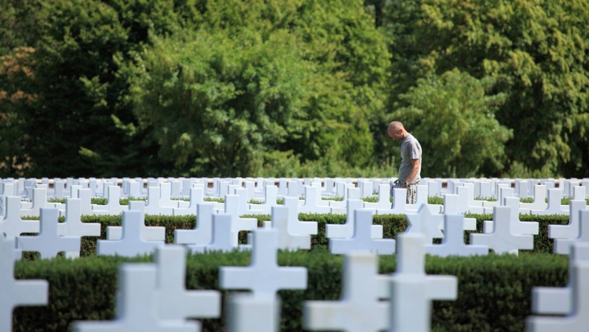 6 sad facts about funerals in China: the place in a million, rental graves and fashion for cremation 6 sad facts about funerals in China: the place in a million, rental graves and fashion for cremation
