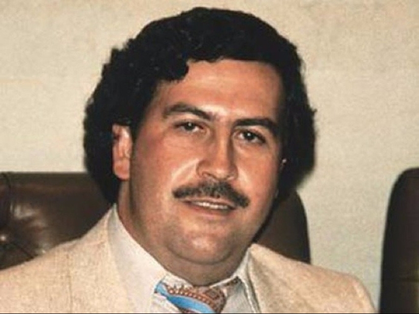 7 facts about cocaine king Pablo Escobar. His money could feed the whole world!