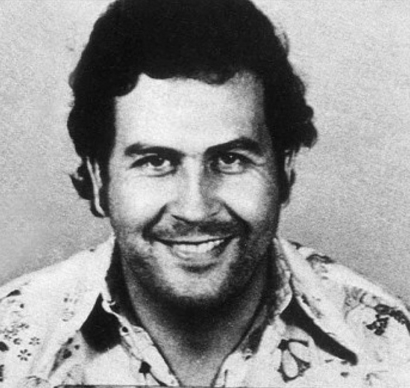 7 facts about cocaine king Pablo Escobar. His money could feed the whole world!