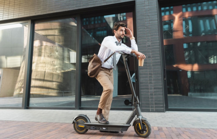 7 rules of riding a scooter around the city 7 rules of riding a scooter around the city