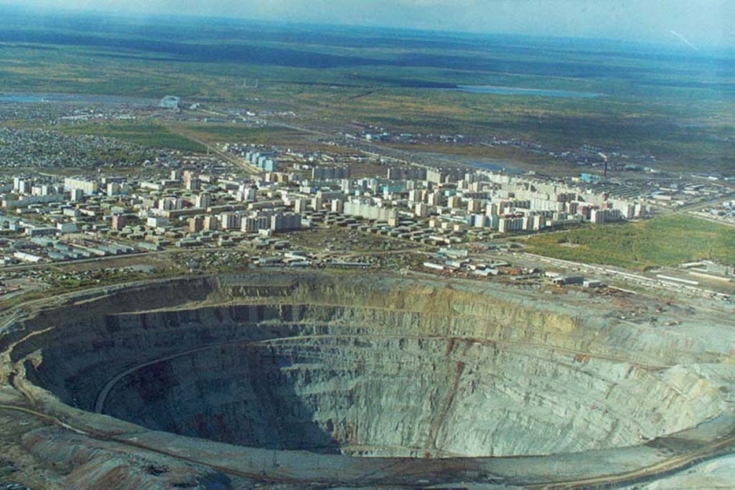 7 settlements with unique landscapes