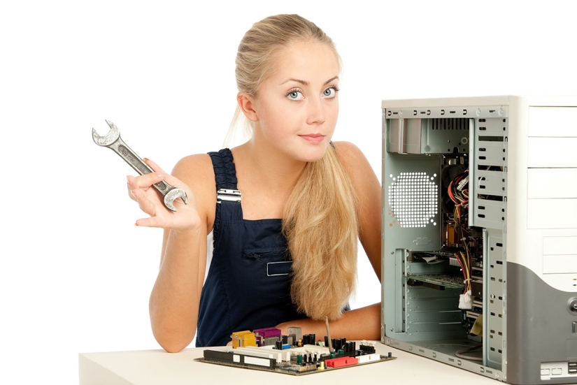 8 female Habits that attract Men 8 female Habits that attract Men