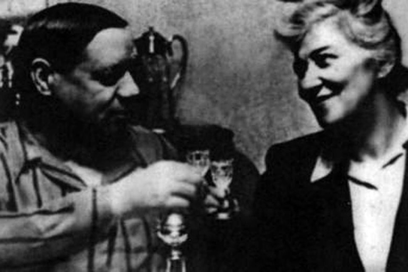 A finales de amor del Mariscal Tolbukhin y... Faina Ranevskaya A finales de amor del Mariscal Tolbukhin y... Faina Ranevskaya