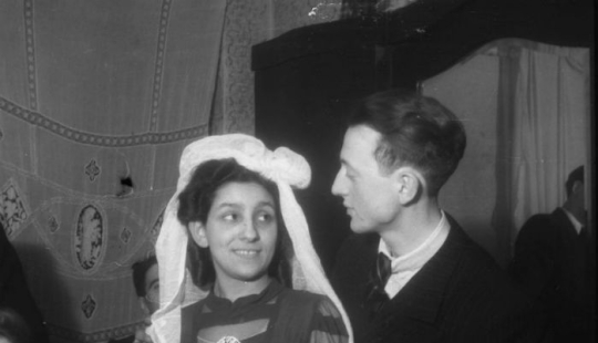 A Jewish photographer captured life in the ghetto in occupied Poland at his own risk.