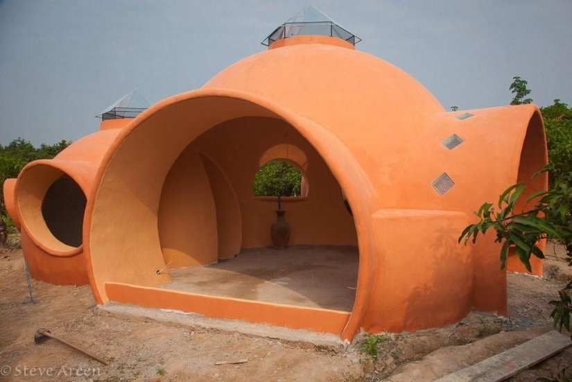 A man built his dream house in a month and a half, spending only $ 9,000