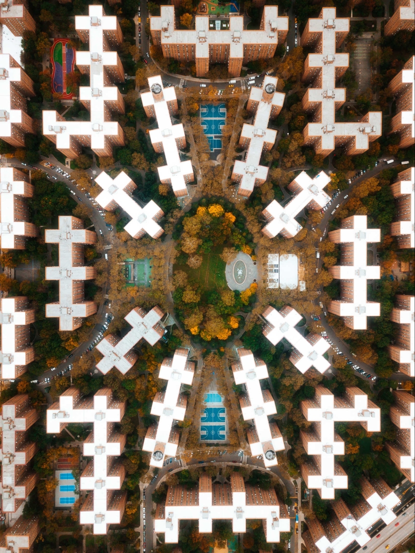 A self-taught photographer takes pictures of New York from such an angle that his pictures make your head spin