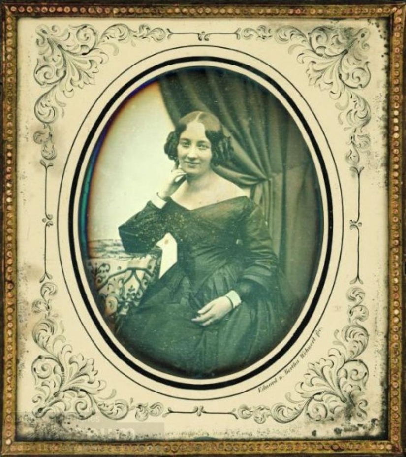 A window to the past: the first 30 photographs taken in 1839, John Herschel A window to the past: the first 30 photographs taken in 1839, John Herschel