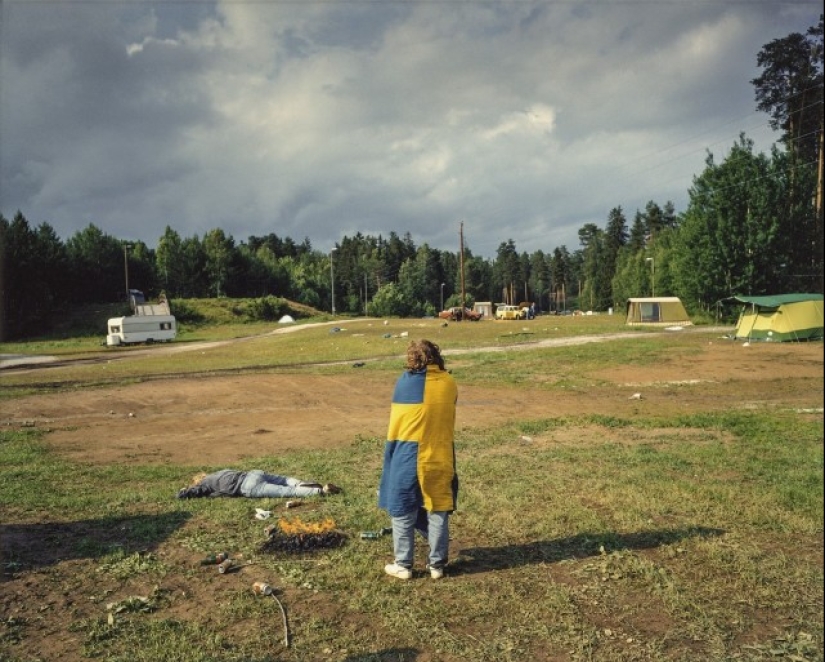 Absurd Stories in Photographs by Lars Tunbjörk