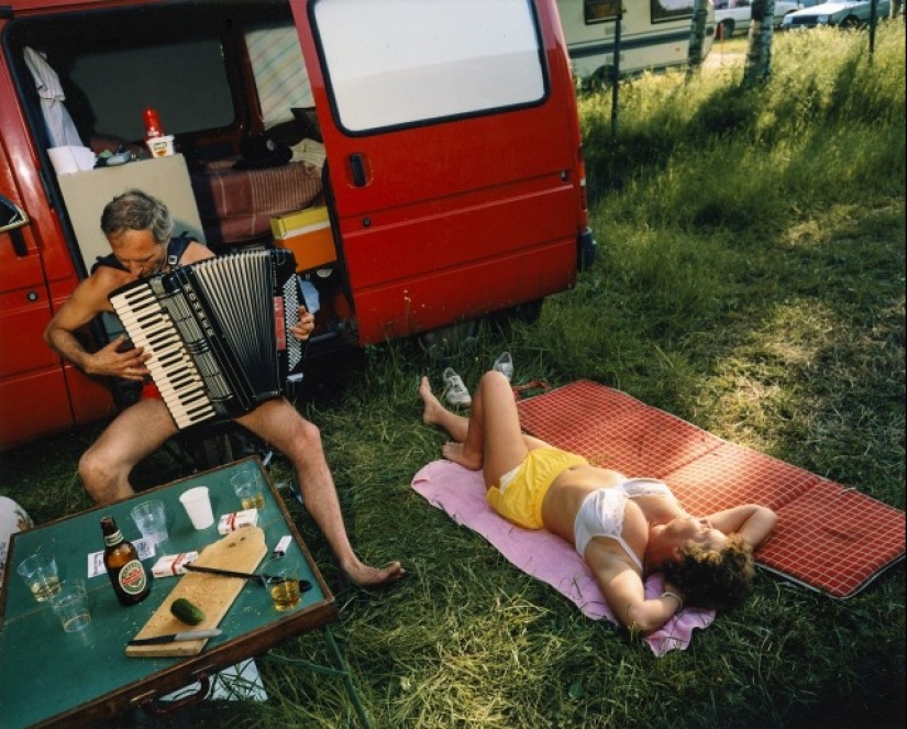 Absurd Stories in Photographs by Lars Tunbjörk