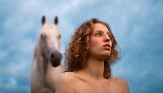 Acción, naturaleza, desnudez: tres secretos de la fotografía de Ryan McGinley