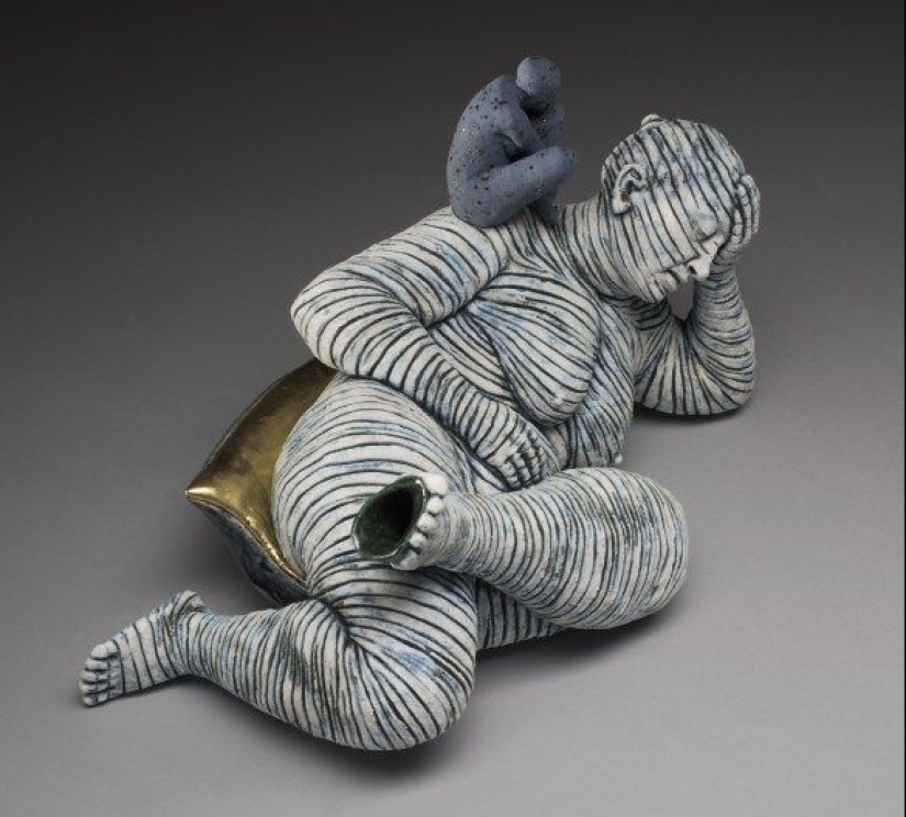 Adrian Arleo and her poetic ceramics that combine man and nature Adrian Arleo and her poetic ceramics that combine man and nature