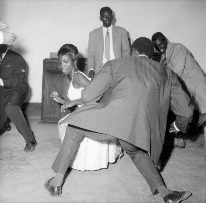 Africa of the 50-70s of the last century through the lens of Malick Sidibé