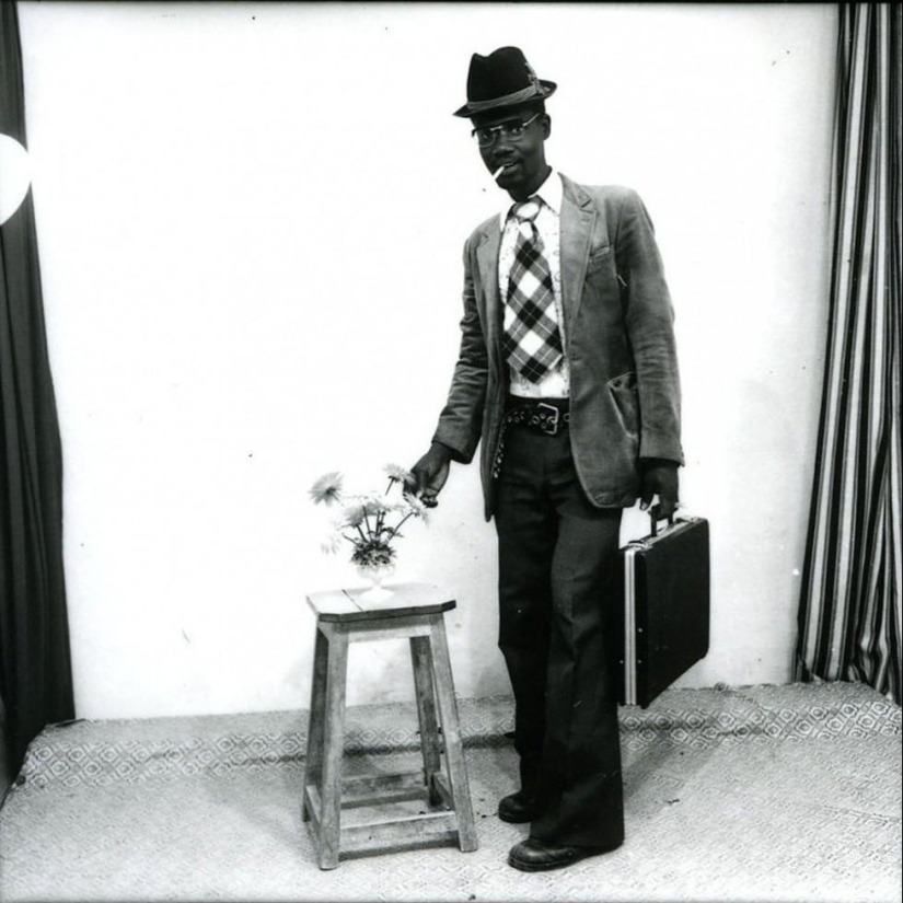 Africa of the 50-70s of the last century through the lens of Malick Sidibé