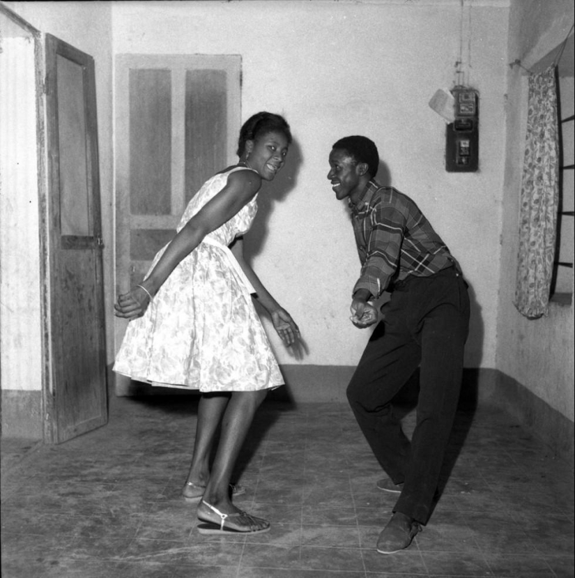 Africa of the 50-70s of the last century through the lens of Malick Sidibé