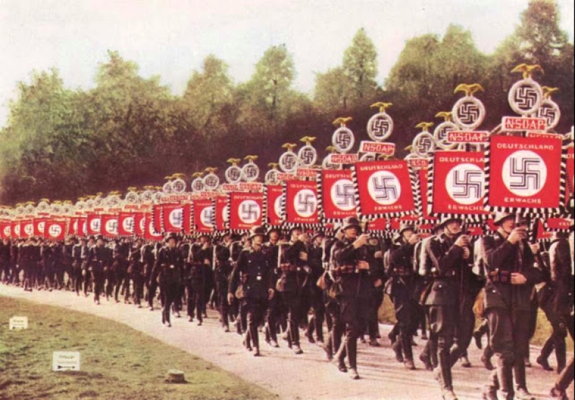 Alemania nazi en fotos a color de Hugo Jaeger, el fotógrafo personal de Hitler