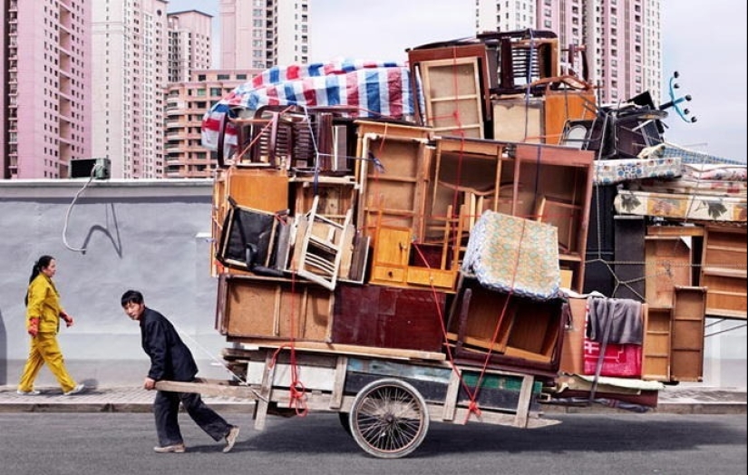 Algunas pruebas de que las empresas de mudanzas personas con el hierro de los músculos y los nervios
