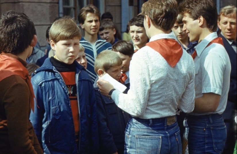 “American” Montana jeans: the story of a brand that never existed
