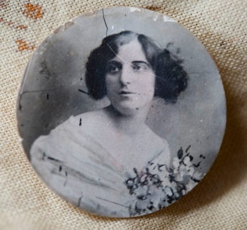 An amazing find in the attic: a suitcase with personal belongings of a soldier of the First World War