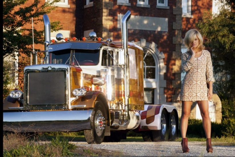 An American classic: trucks Peterbilt and leggy beauty An American classic: trucks Peterbilt and leggy beauty