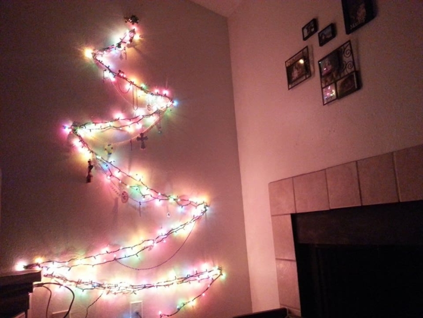 "And so it will come down!" 20 crazy Christmas trees that appeared thanks to Mother laziness