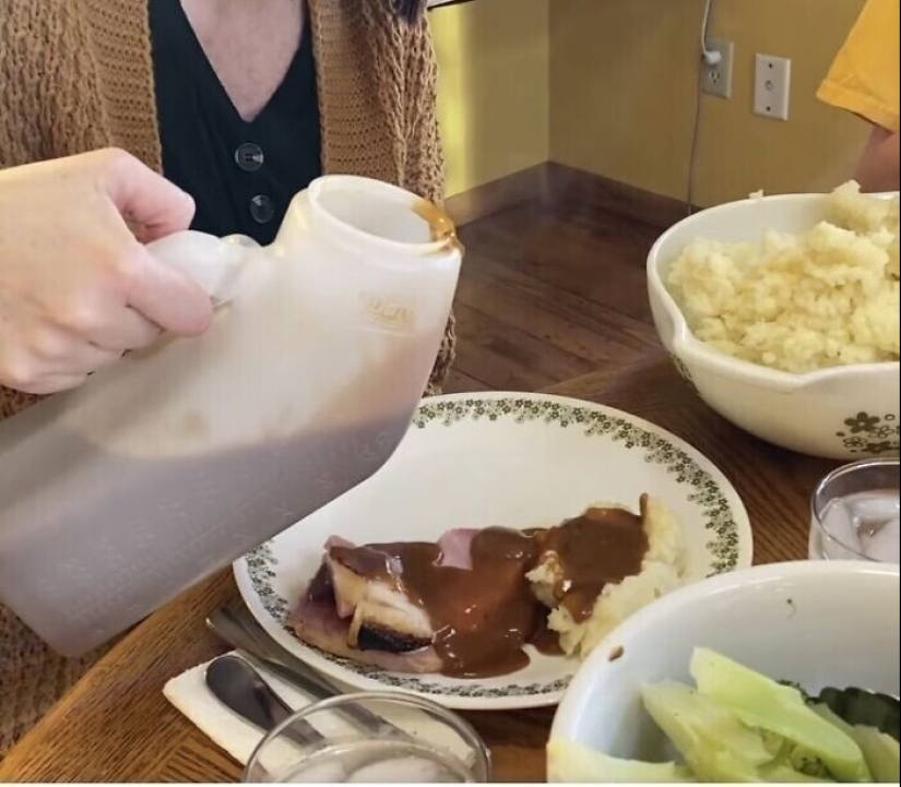 And what, on a plate it was impossible? 30 examples of too unusual serving of dishes