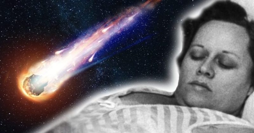 Ann Elizabeth Hodges is the only person who survived after being hit by a meteorite