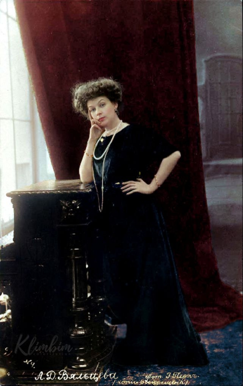 Anna Pavlova and other beauties of Tsarist Russia in colorized archival photos
