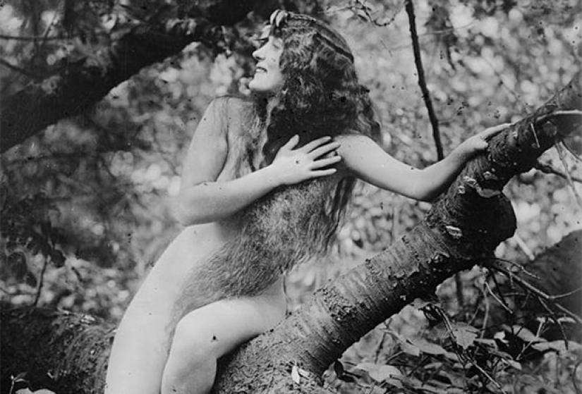 Annette Kellerman - record-breaking swimmer and the first film actress to appear nude