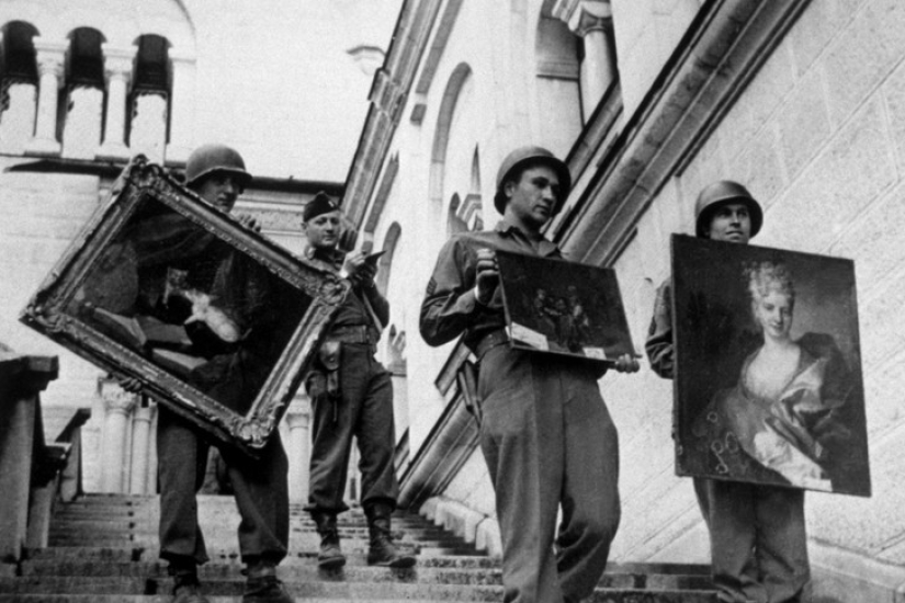 Any eroticism is an art! Any eroticism is an art!