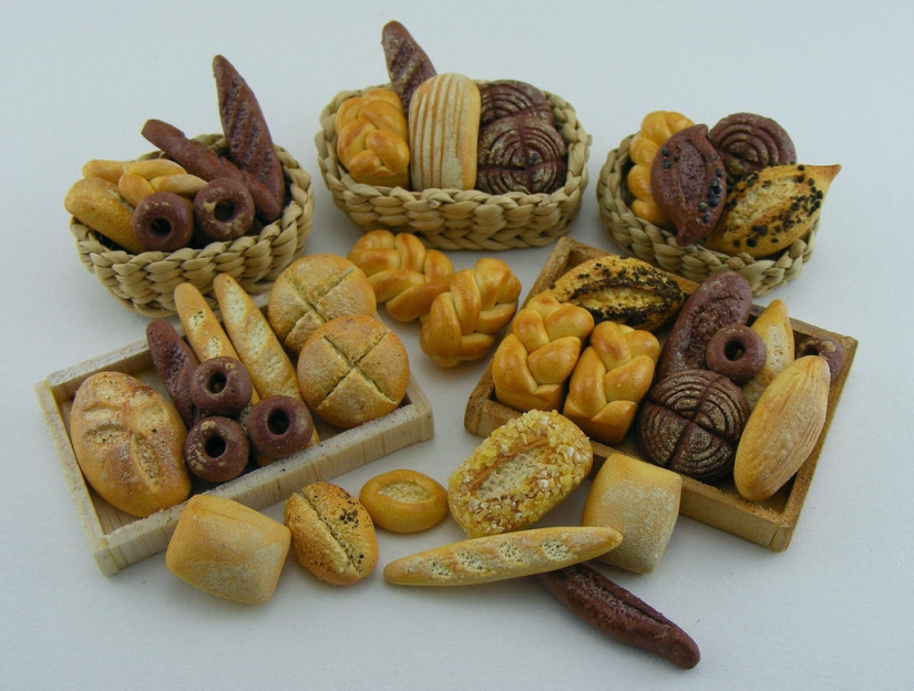 Appetizing miniatures from an Israeli master Appetizing miniatures from an Israeli master