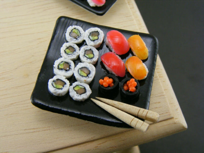 Appetizing miniatures from an Israeli master Appetizing miniatures from an Israeli master