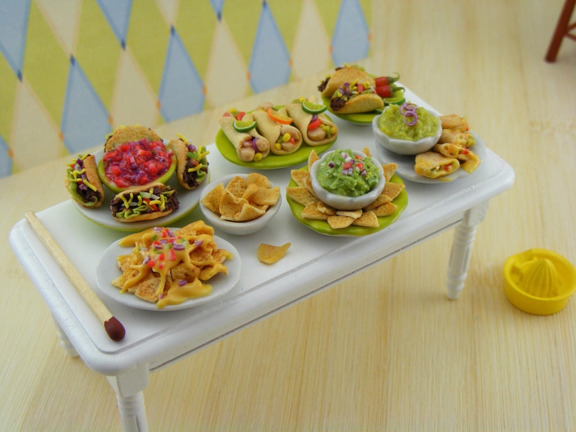 Appetizing miniatures from an Israeli master Appetizing miniatures from an Israeli master