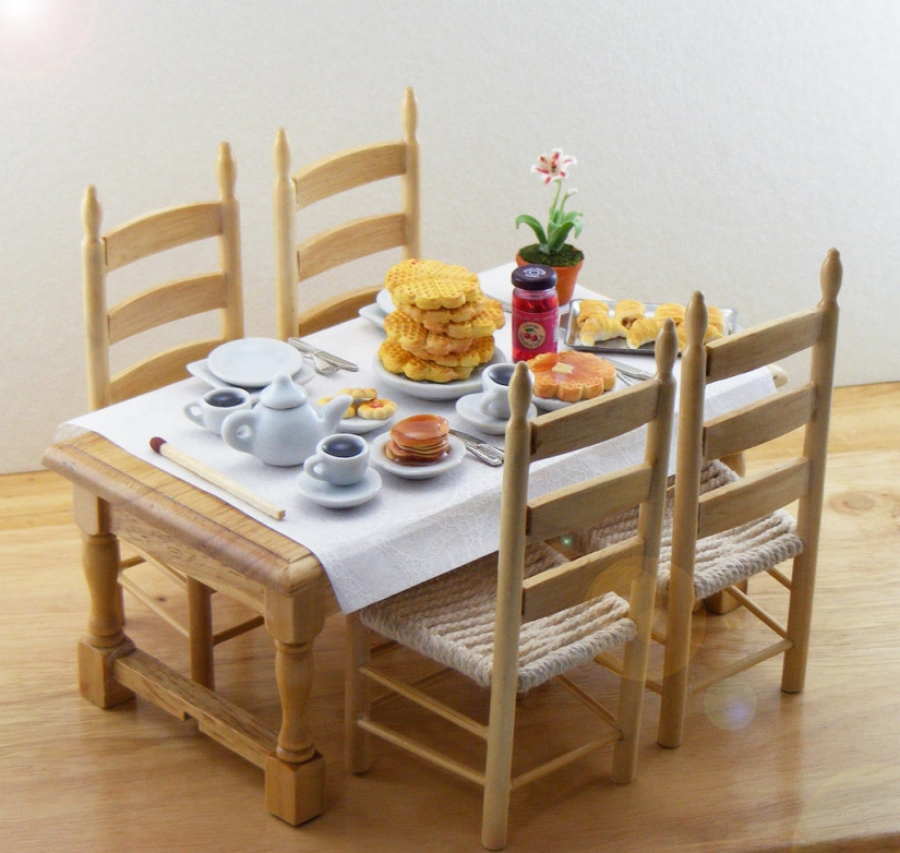 Appetizing miniatures from an Israeli master Appetizing miniatures from an Israeli master