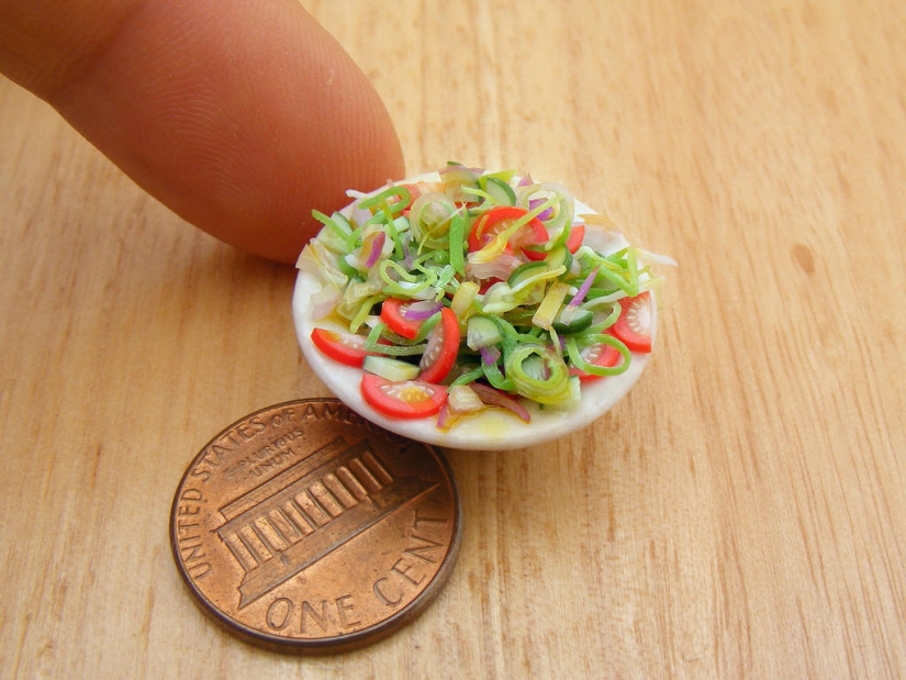 Appetizing miniatures from an Israeli master Appetizing miniatures from an Israeli master