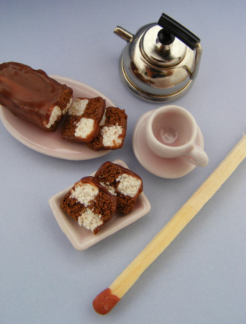 Appetizing miniatures from an Israeli master Appetizing miniatures from an Israeli master