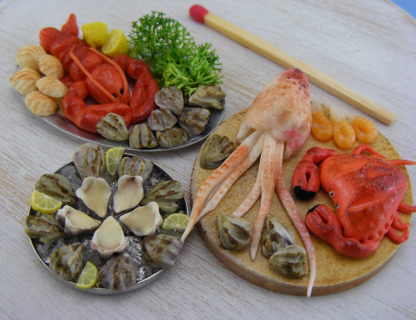 Appetizing miniatures from an Israeli master Appetizing miniatures from an Israeli master