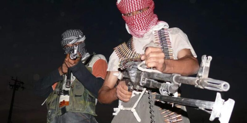 Arafatka: how Arab head scarf has won the love of the military and fashionistas of the planet