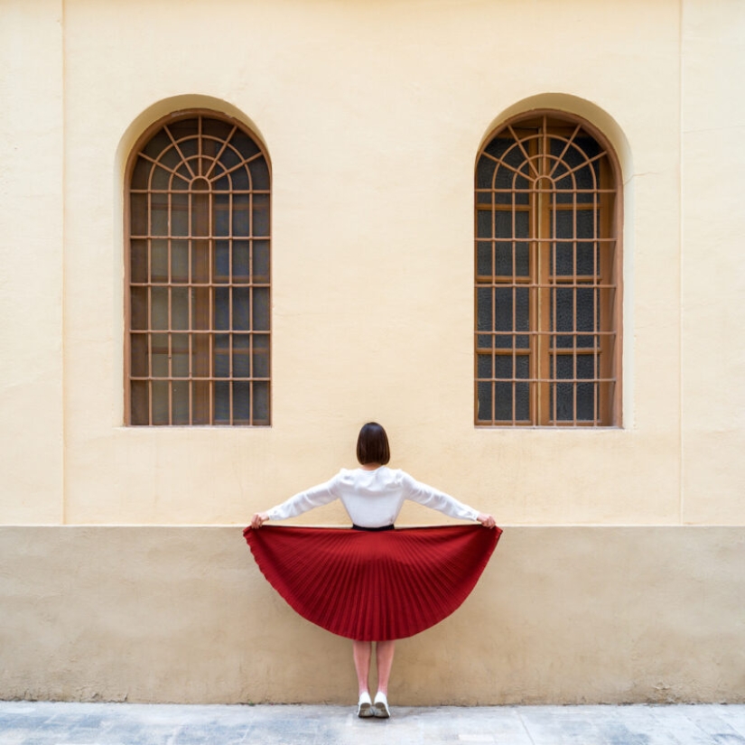 Architectural fantasy in the photos of Anna Devis and Daniel Rueda