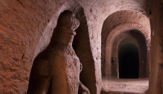 Armenian dug store for vegetables, but got carried away and built an underground temple Armenian dug store for vegetables, but got carried away and built an underground temple