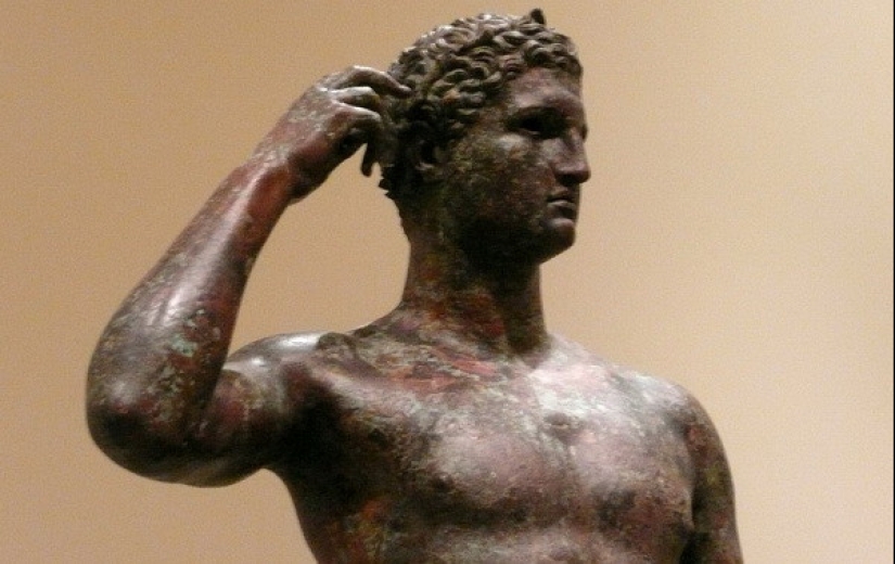 Armpit plucker and other most humiliating professions of the past