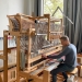 Artista crea hipnóticos textiles geométricos que parecen tridimensionales Artista crea hipnóticos textiles geométricos que parecen tridimensionales