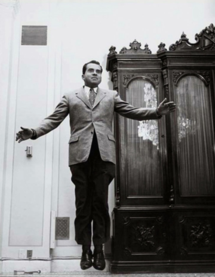 As Philippe Halsman experimented on celebrities As Philippe Halsman experimented on celebrities