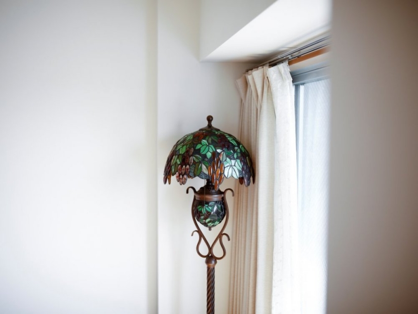 At least the ball is rolling: painfully empty apartments of Japanese minimalists At least the ball is rolling: painfully empty apartments of Japanese minimalists