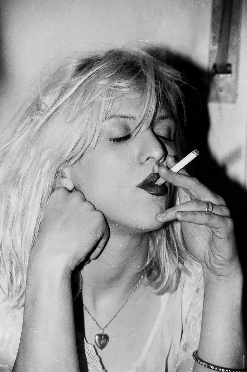 "Atypical girls": representatives of the punk movement from the 70s to the 90s "Atypical girls": representatives of the punk movement from the 70s to the 90s