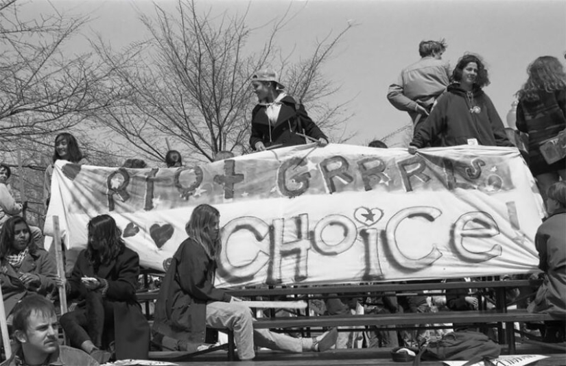 "Atypical girls": representatives of the punk movement from the 70s to the 90s "Atypical girls": representatives of the punk movement from the 70s to the 90s