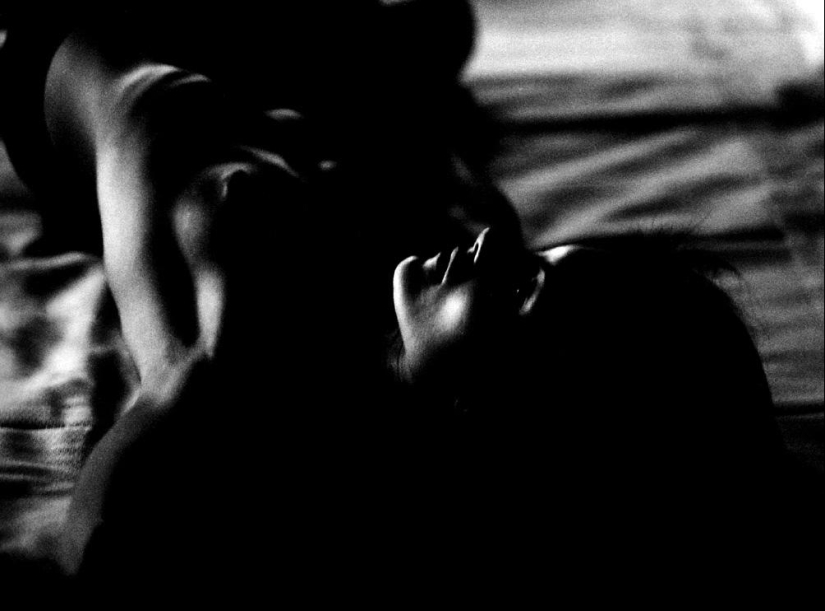 Autorretratos de Ri Rasmussen-sexy, intelectual, libre