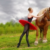Ballet, grace and passion in the works of Romanian photographer Akira Enzeru Ballet, grace and passion in the works of Romanian photographer Akira Enzeru